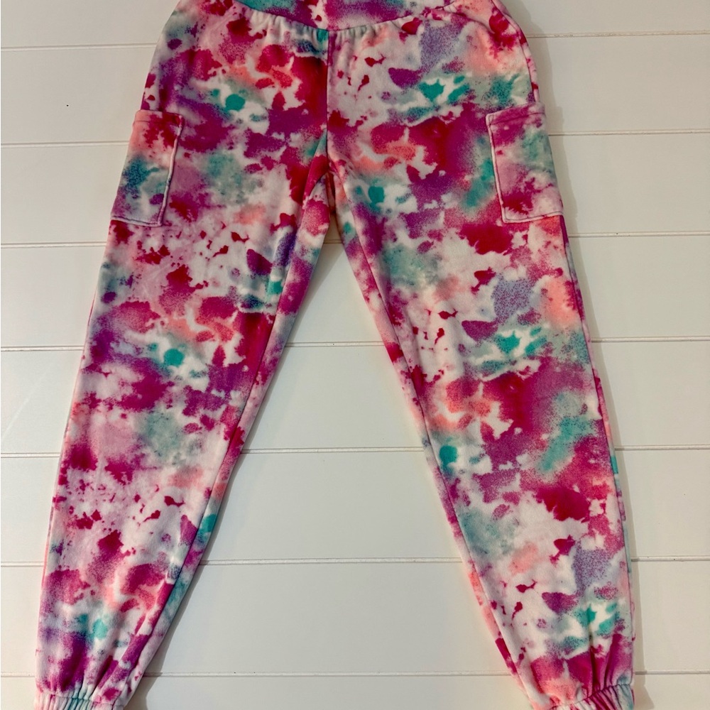 SO Vibrant Tie-Dye Kids Joggers    A024